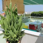 Zeus Apart Appart hôtel Guzelcamlı