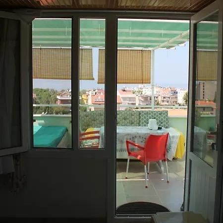 Zeus Apart Apart Otel