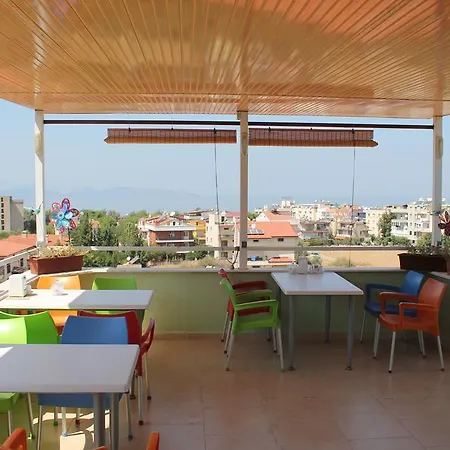 Zeus Apart מלון דירות *