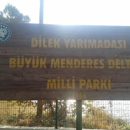 Zeus Apart מלון דירות *