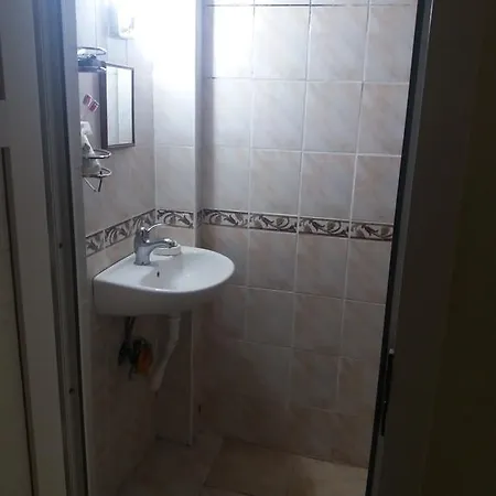 מלון דירות Zeus Apart