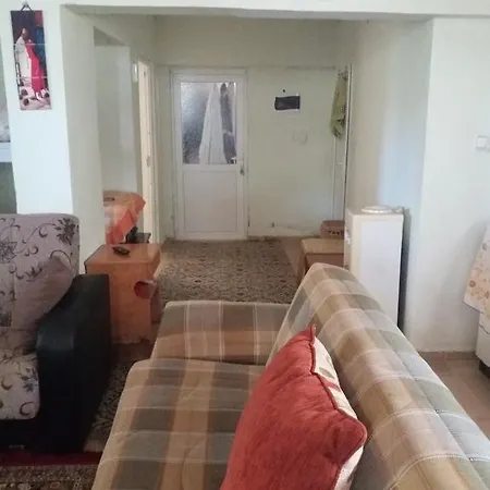 מלון דירות Zeus Apart