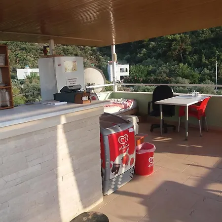 Zeus Apart מלון דירות *