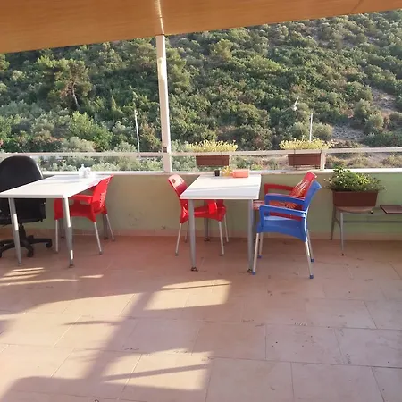 מלון דירות Zeus Apart