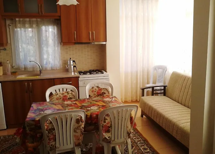 Aparthotel Zeus Apart *